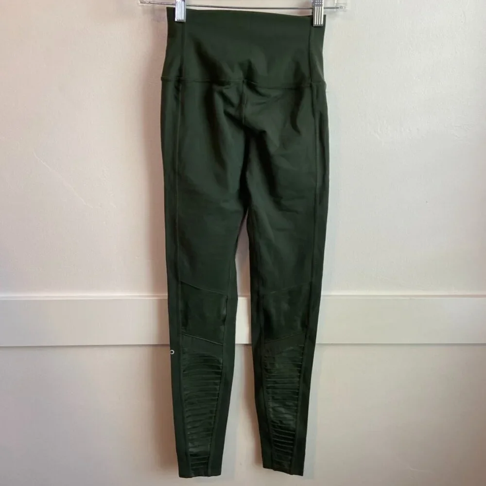 NWOT Alo Yoga Hunter Green High Waist Moto Leggings
